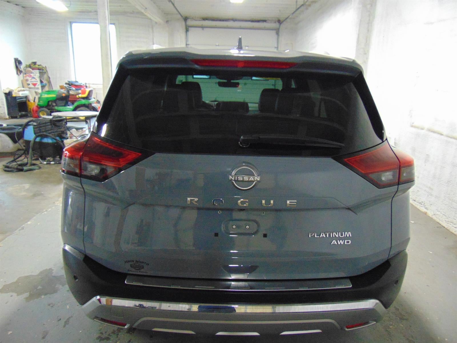 2023 Nissan Rogue — detail view